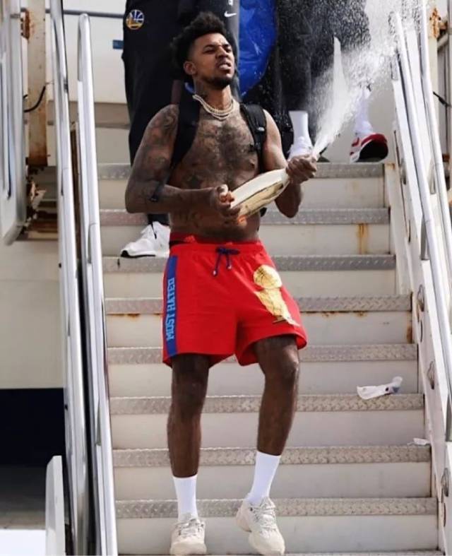 话中有话？张本智和黑脸：很多事自己不想说，下一站照样冲击冠军