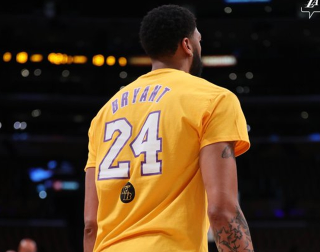 阿夫迪亚连续5场25+5+5，追平利拉德保持的队史纪录