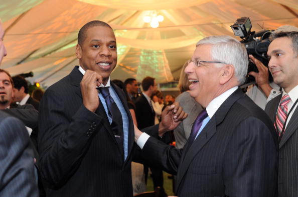 忠诚！每体：拉菲尼亚目前没经纪人，拒绝所有离开巴萨的谈判