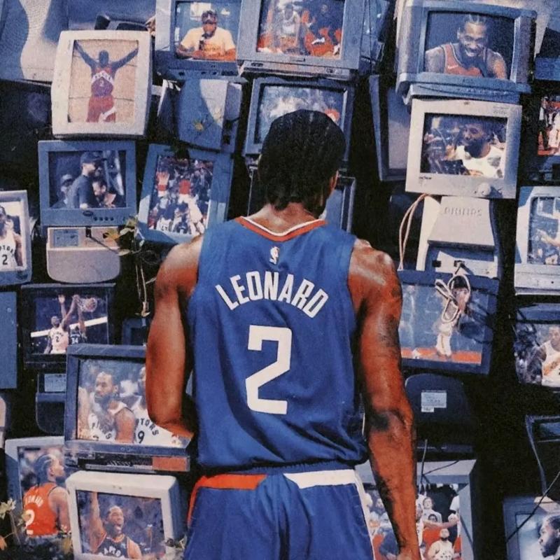 佐拉：当年有幸和马拉多纳一起练习任意球，让我能力明显提升