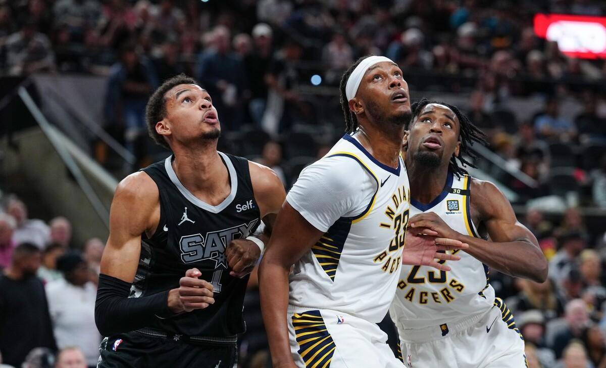 刘伟国：捧起中甲冠军奖杯很激动，明年力争在中超站稳脚跟