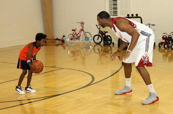 英超赛程提醒：曼城对阵利物浦,