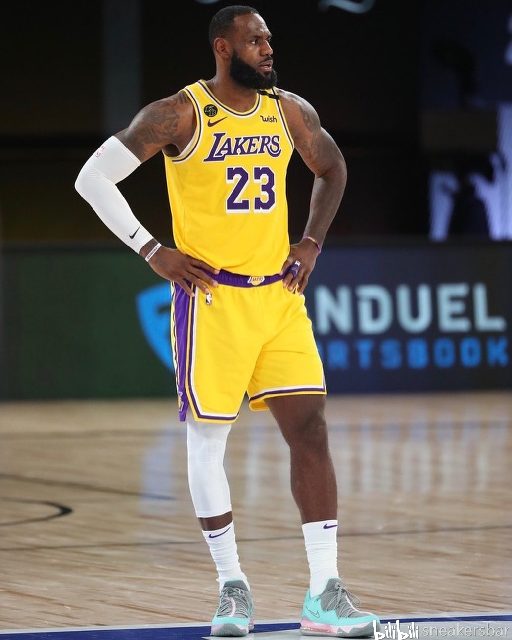 103秒！维尼修斯被取消的点球，创欧冠使用VAR以来最快