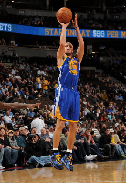 世体：戴上面具的加西亚像个超级英雄，他是弗里克的王牌球员